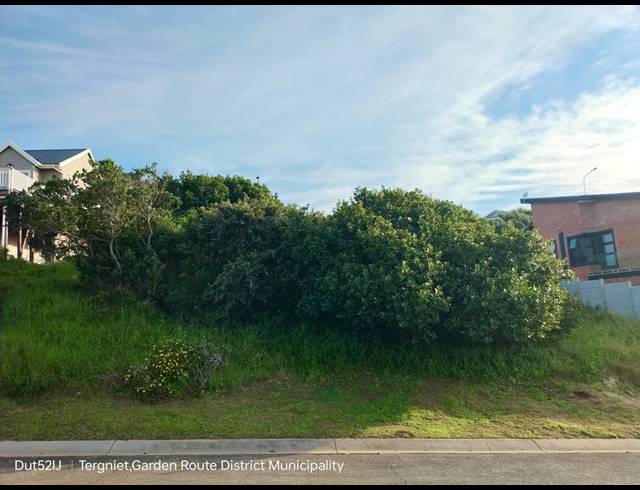 708M² VACANT LAND FOR SALE IN TERGNIET